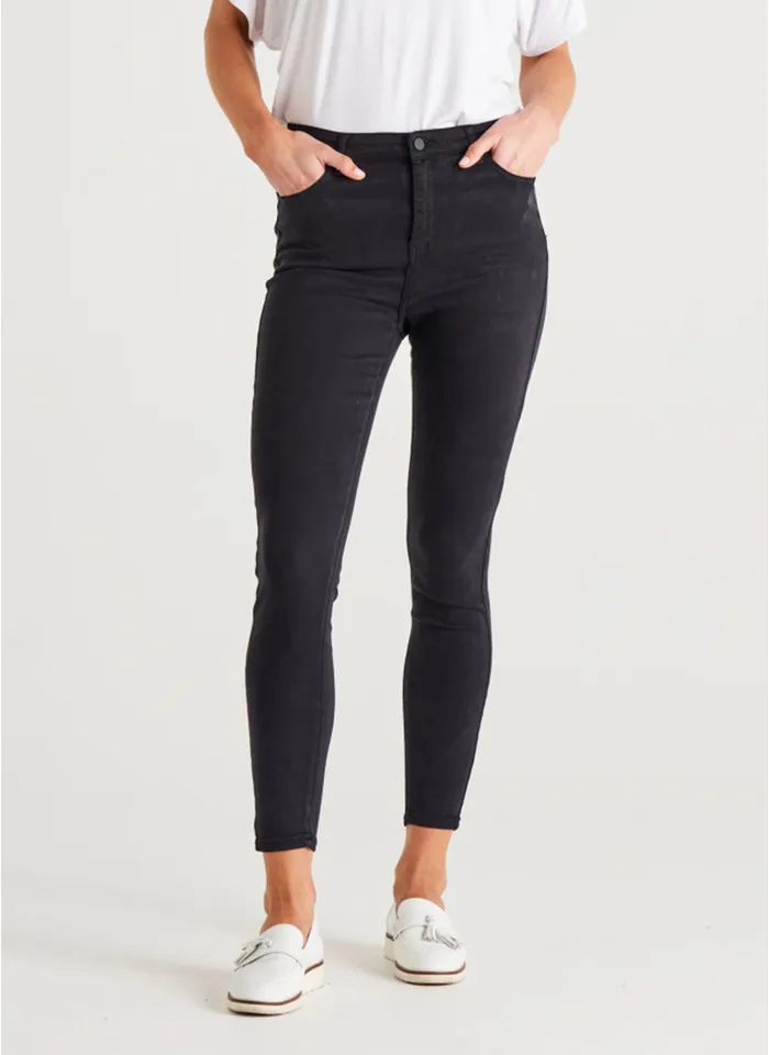 Betty Basics Essential Jeans