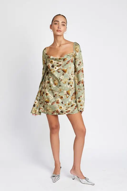 FIELD OF LOVE FLORAL MINI DRESS WITH OPEN BACK