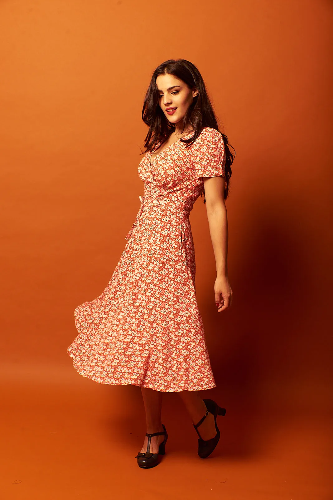 Fiorella Red & Cream Daisy Floral Dress