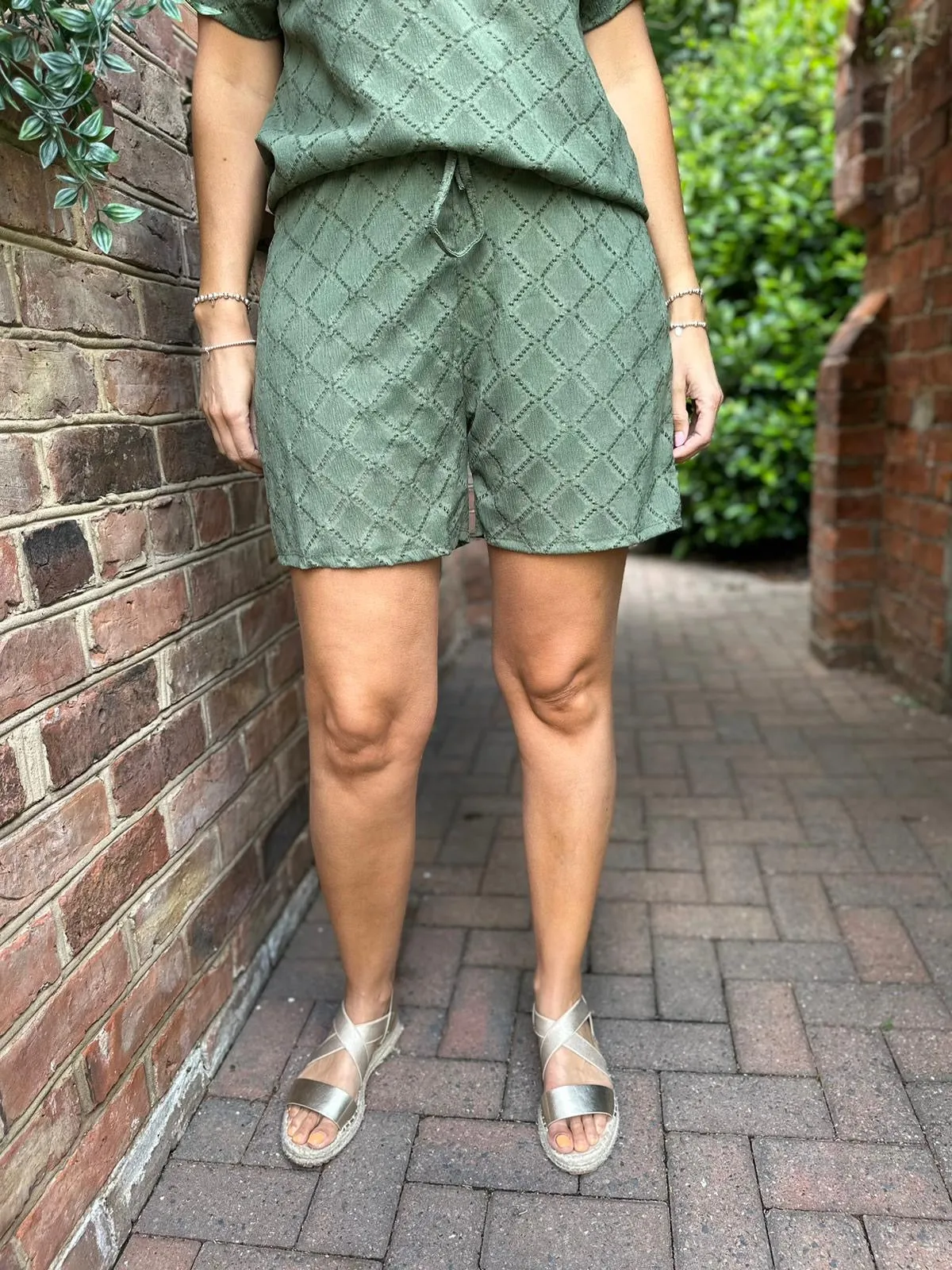 Khaki Diamond Pattern Shorts Thalia