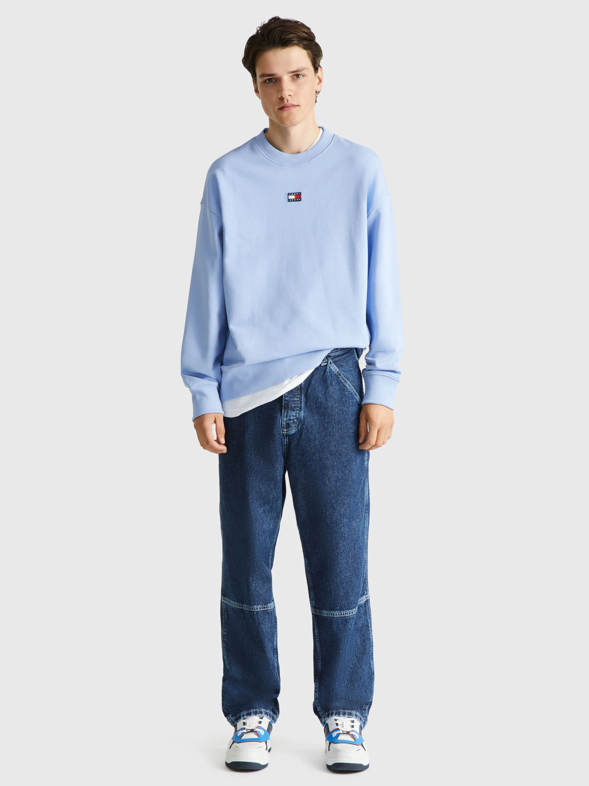 Relaxed Fit Badge Sweatshirt | Sweatshirts & Hoodies | Tommy Jeans