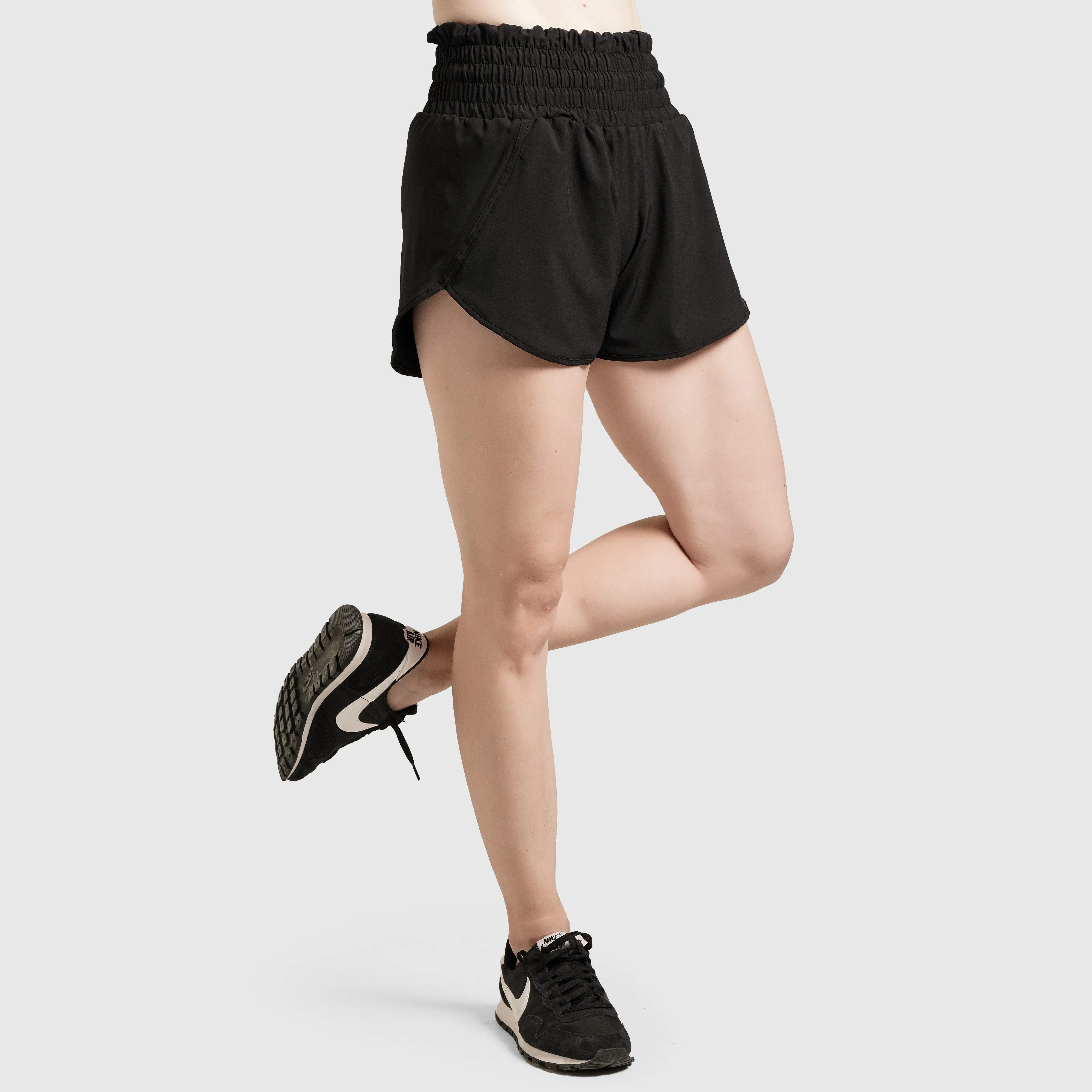 Tide Shorts (Black)